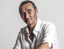 Giuseppe Giacobazzi in scena al Teatro Ermete Novelli di Rimini
