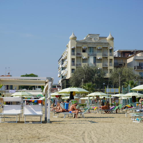 Sonderangebot Urlaub Im Hotel August Direkt Am Strand In Rimini Ambienthotels Panoramic Promozione Alberghiera Rimini