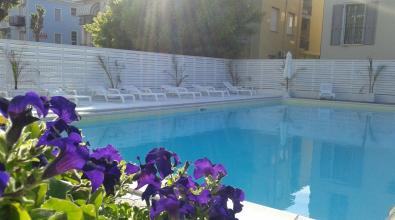 hotelvilladelparco fr 1-fr-303422-offre-mer-de-septembre-hotel-relax-a-rimini-avec-piscine-n2 017