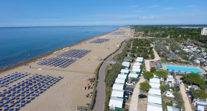campinglido en weekend-in-may-in-a-mobile-home-in-bibione-on-a-campsite-with-pool 043