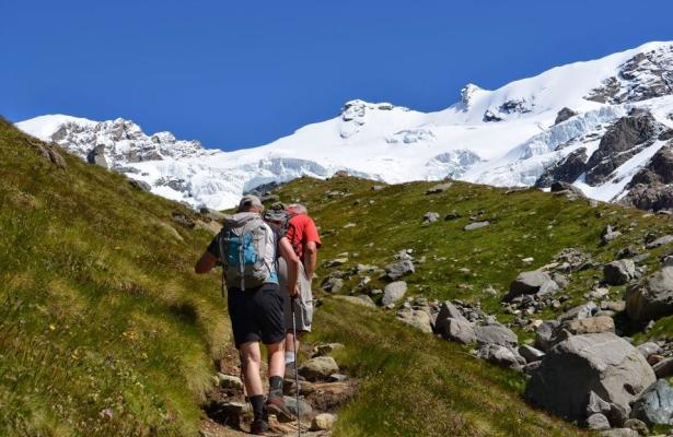 abc-vacanze en ski-mountaineering-with-the-champoluc-alpine-guides 017