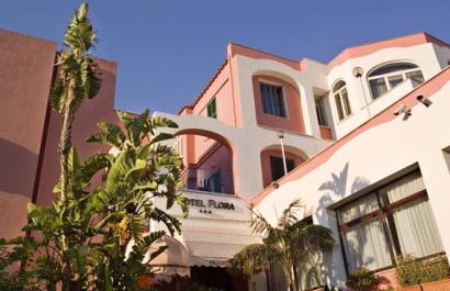 Saldi di Maggio 2022 Offerta Hotel Ischia centrale con Piscine e Spa