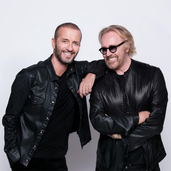 Raf e Tozzi insieme sul palco dell’RDS Stadium di Rimini