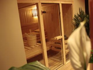 Ecco la Sauna Finlandese, dopo un bagno di calore a 90° anche la più calda delle serate estive sembrerà freschina...