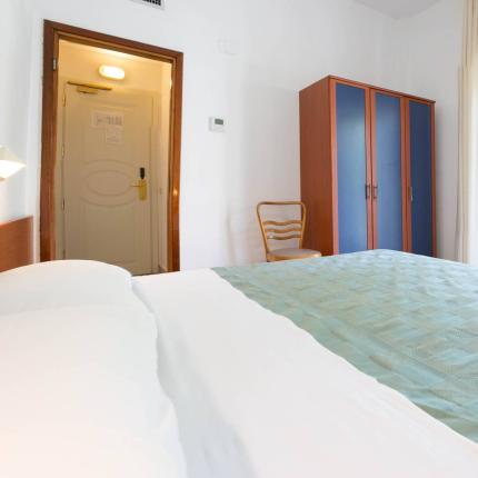 günstiges Zimmer in Rimini, Hotel mit günstigen Zimmern, Hotel für Gruppen in Rimini