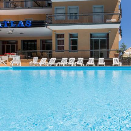 Hotel mit Schwimmbad Rimini, Hotel Rimini mit Schwimmbad, Familienhotel mit Schwimmbad, Hotel Schwimmbad Rimini, Hotel in Rimini Schwimmbad, 3-Sterne-Hotel mit Schwimmbad, 3-Sterne-Hotel mit Schwimmbad Rimini