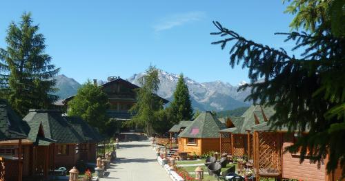 DalaiLama Village
