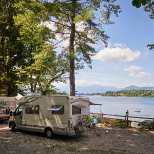Camping Lago di Monate
