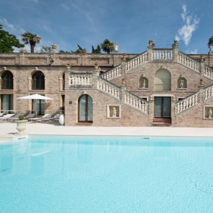villacattani en italian-gardens-and-swimming-pool 023