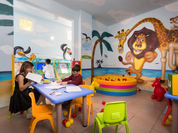 hotelmokambo it hotel-cesenatico-con-servizi-per-genitori-single-e-bambini 013