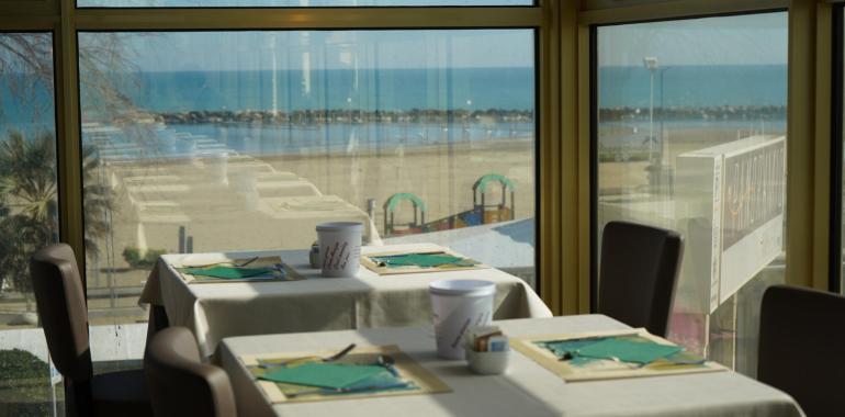 panoramic en offer-fair-tecnargilla-hotel-in-rimini-with-shuttle-service 008