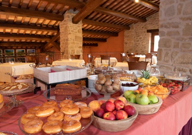 borgolanciano en offer-for-couples-hotel-marche-with-spa-dinner-and-massage 010