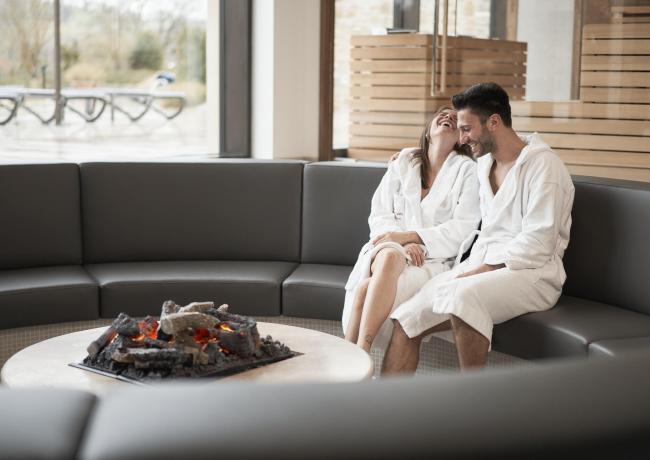 borgolanciano de paket-day-spa-wellnesscenter-marken-mit-paar-massage 007