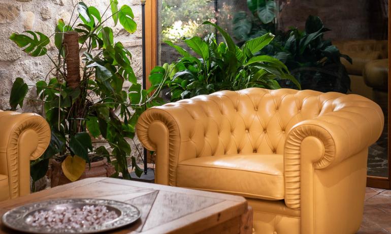 borgolanciano en offer-for-couples-hotel-marche-with-spa-dinner-and-massage 006