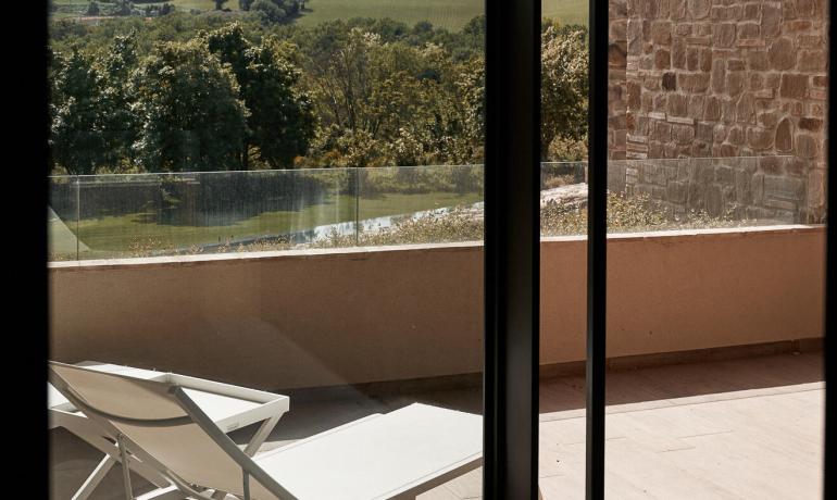 borgolanciano fr offre-milieu-de-semaine-pour-couples-spa-marches-avec-soin-detox 002