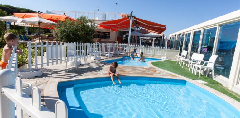 hotellevante.unionhotels it offerta-agosto-hotel-pinarella-di-cervia-con-piscina-e-spiaggia-inclusa 010