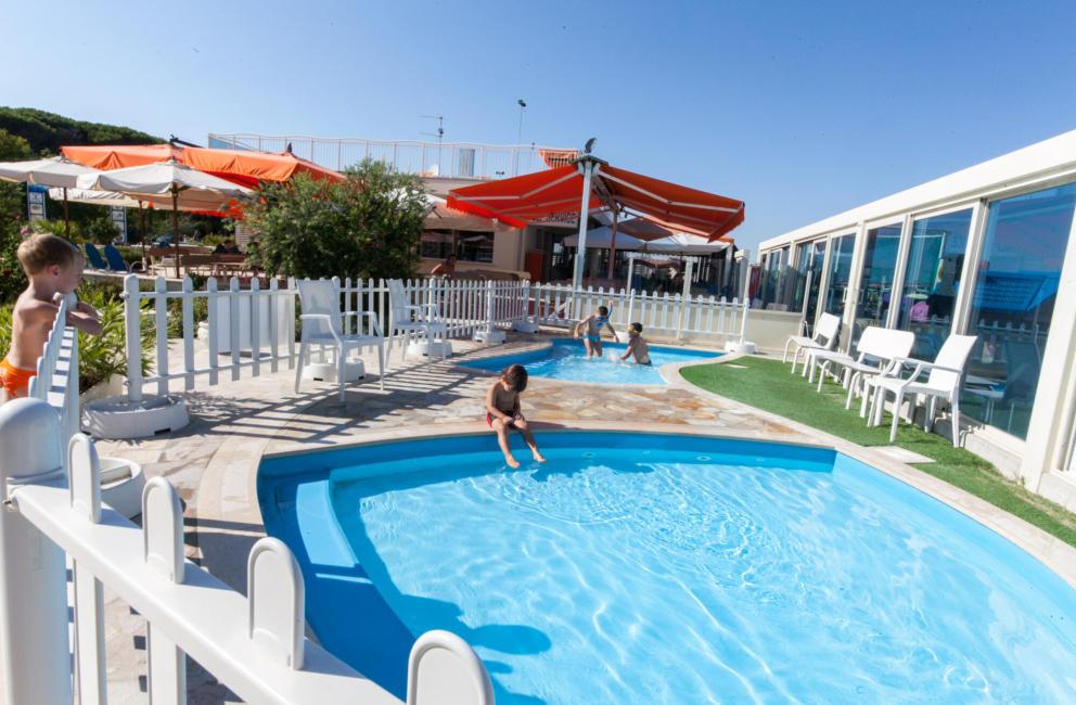 hotellevante.unionhotels fr offre-aout-hotel-pinarella-di-cervia-avec-piscine-et-plage-incluse 005