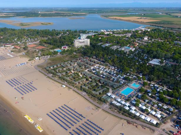 campinglido en holiday-on-pitch-in-bibione-at-seaside-camping-village 023