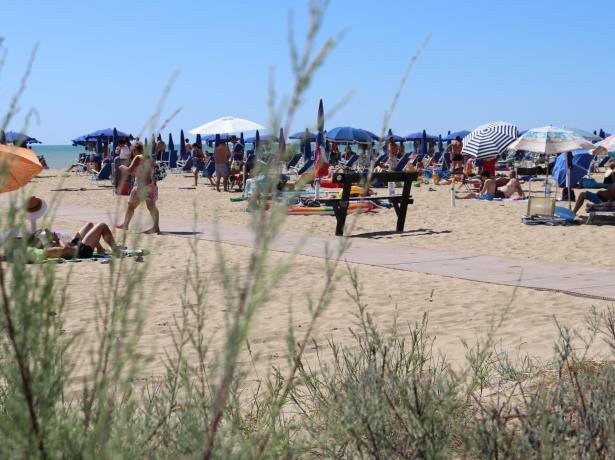 campinglido en weekend-in-may-in-a-mobile-home-in-bibione-on-a-campsite-with-pool 024