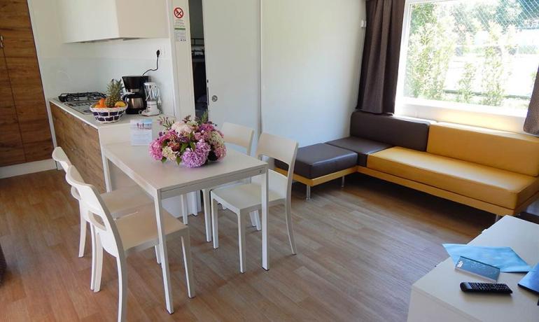 laquercia it offerta-ottobre-in-case-mobili-large-in-camping-sul-lago-di-garda 021