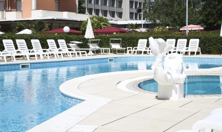 parkhotelserena it settembre-relax-sul-mare-a-viserbella-di-rimini 014