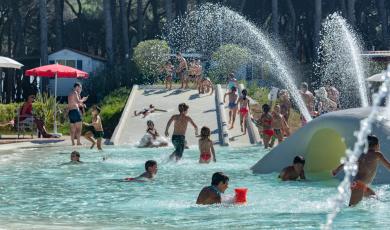 pinetasulmarecampingvillage en offer-autumn-weekend-in-cesenatico-at-campsite-with-pinewood-near-the-centre 057