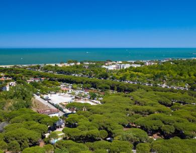 pinetasulmarecampingvillage en offer-september-cesenatico-with-children-stay-free-on-campsite-with-pool-and-entertainment 042
