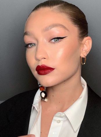 Gigi Hadid - Rosso Marrone - make-up Autunno Inverno 2019-2020