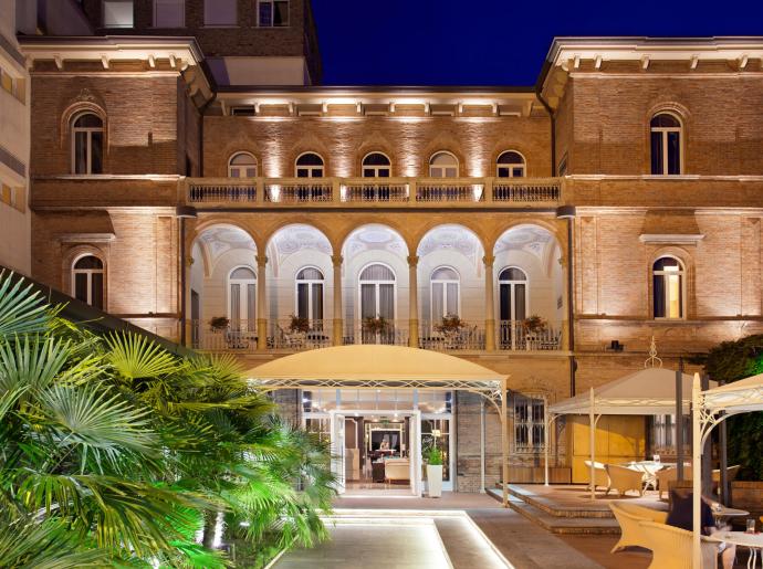 villaadriatica en pink-night-in-rimini-at-4-star-hotel-in-marina-centro-with-swimming-pool 007