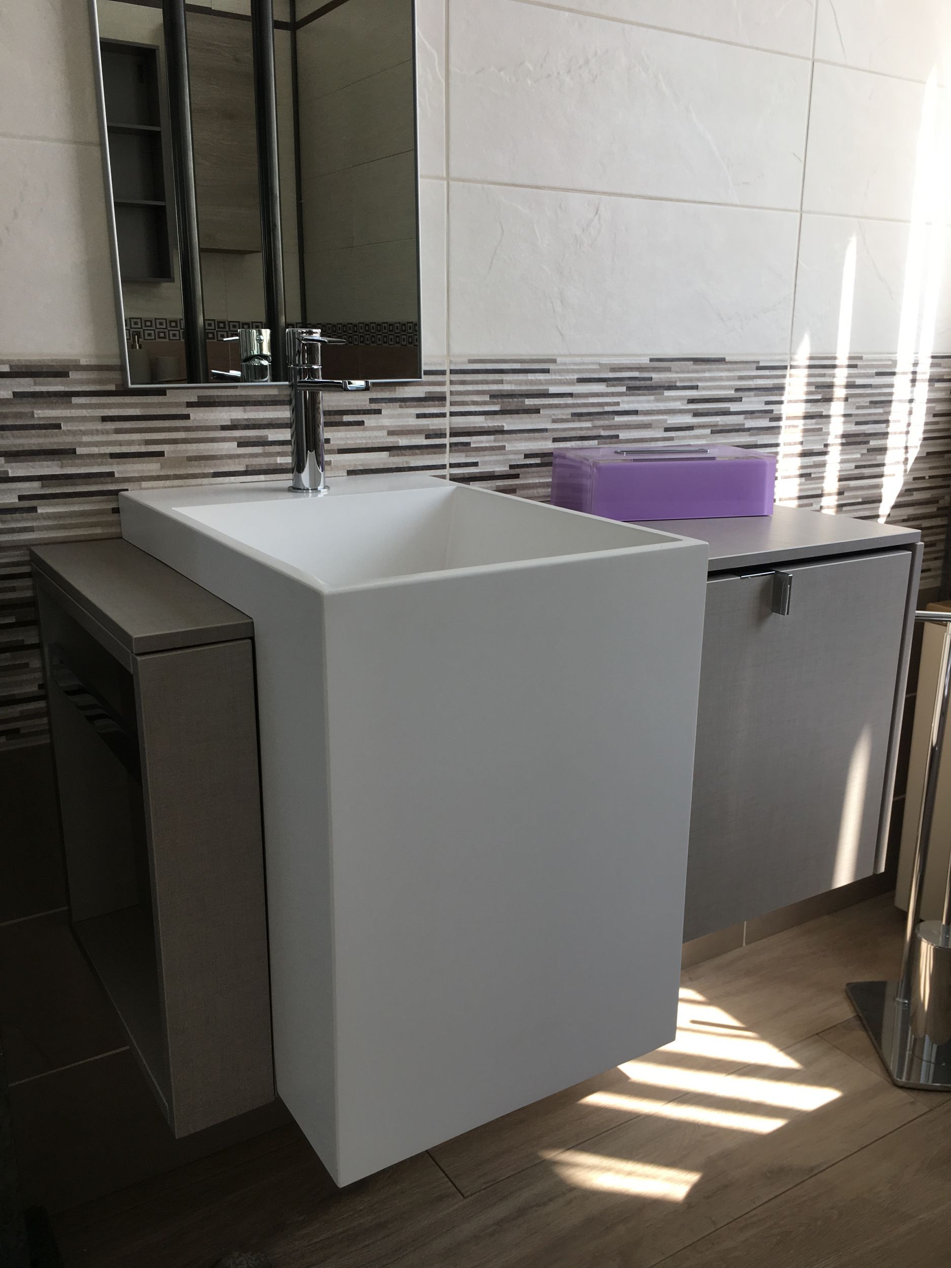 Mobili Bagno In Corian.Offerta Mobile Bagno Corian Provincia Di Ancona