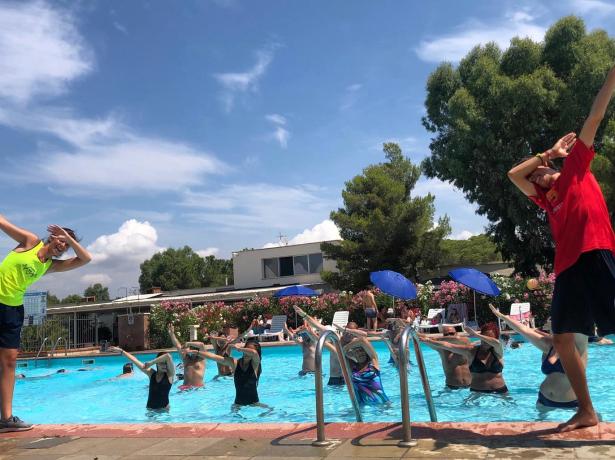 campingtoscanabella en june-family-package-in-tuscany-village 013