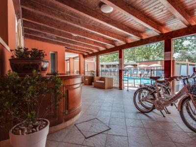 hoteldelavillecesenatico fr offre-prix-bloques-special-reservez-en-avance-vos-vacances-a-l-hotel-a-cesenatico 022
