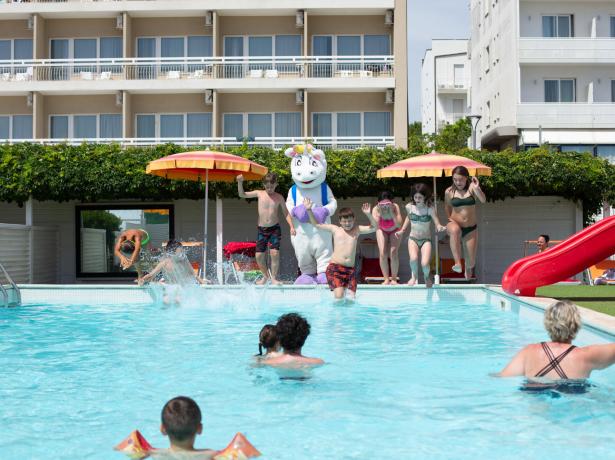 hotelpuntanord en short-holidays-in-september-in-hotel-in-rimini-with-beach-and-services-for-children 012