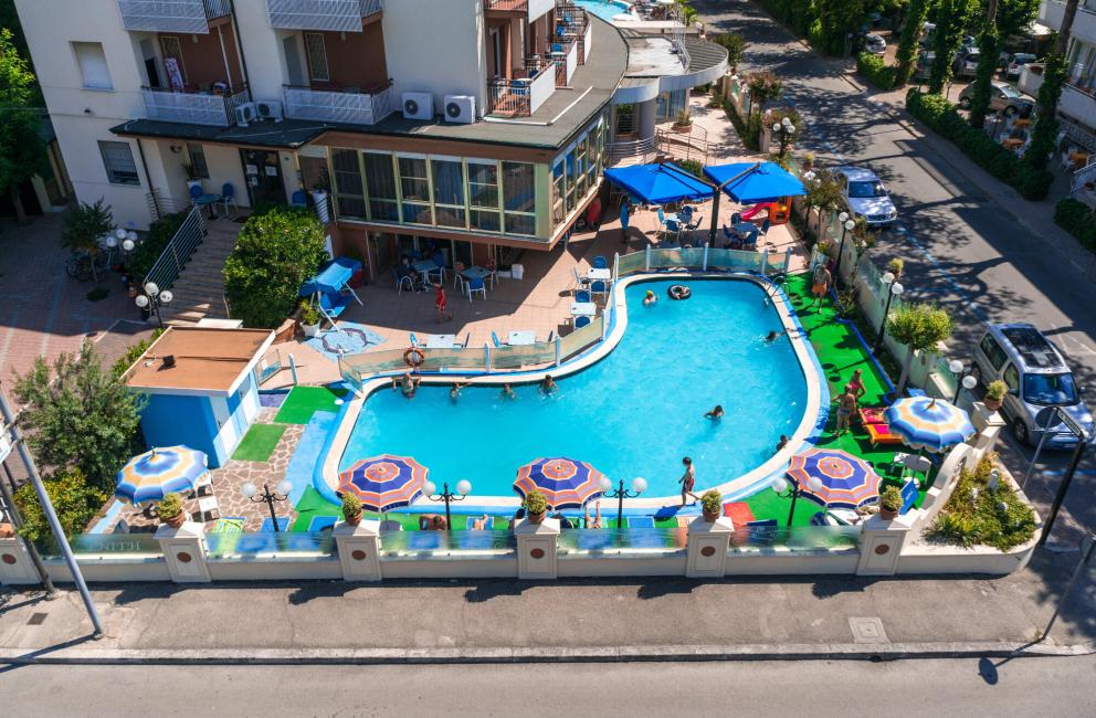 hotelzenith.unionhotels en offer-for-weekends-with-entry-to-the-park-included-at-hotel-in-pinarella-di-cervia 005