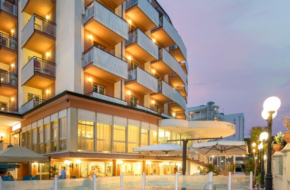 hotelzenith.unionhotels fr offre-week-end-avec-entree-parc-en-cadeau-a-l-hotel-a-pinarella-di-cervia 007