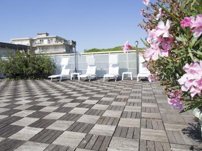 hsuisse it speciale-maggio-cervia-citta-giardino-con-soggiorno-in-hotel-sul-mare-a-milano-marittima 019