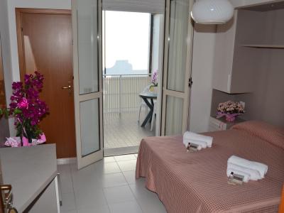 hsuisse en offer-july-in-3-star-hotel-near-the-sea-in-milano-marittima-cervia 020