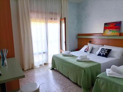hotelformula it luglio-in-hotel-a-rosolina-mare-con-spiaggia-inclusa 021