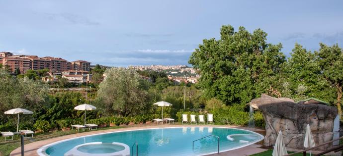 lameridianaperugia en summer-offer-4-star-hotel-perugia-with-pool 022