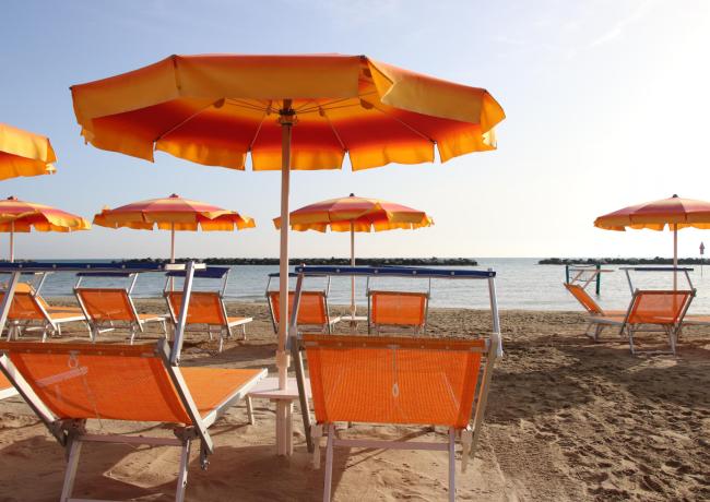 hastoria en en-mid-august-special-in-a-hotel-in-gatteo-mare-near-the-sea-and-on-the-beach 020