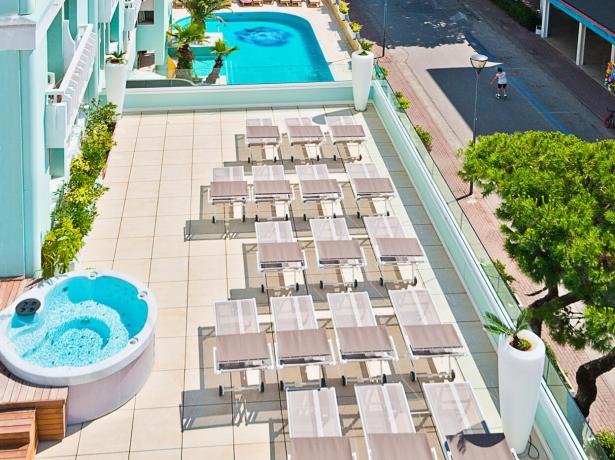 hotel-montecarlo it last-minute-di-giugno-a-bibione 015