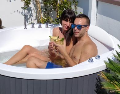 hotelkristalex en end-of-july-and-beginning-of-august-special-stay-for-couples-at-the-beach-in-cesenatico-hotel 025