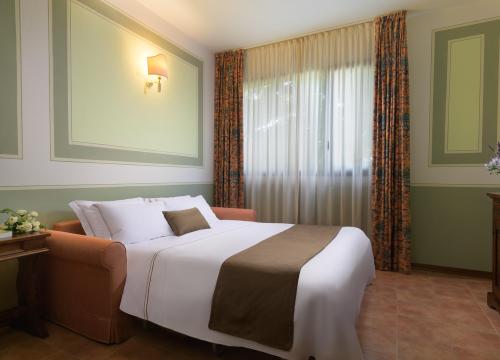 hotelsangregorio fr hotel-pienza-partenaire-avec-exploitation-agricole-pour-trekking-et-degustations 006