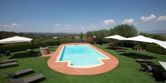 poggioparadisoresort en july-holiday-in-tuscany-between-val-d-orcia-and-val-di-chiana 022