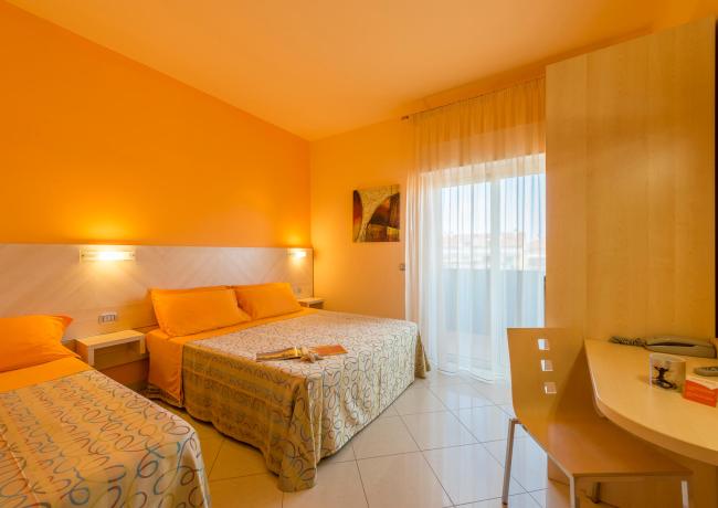 hotelpalacetortoreto en en-july-offer-by-the-sea-in-family-hotel-in-tortoreto-lido-with-beach-spa-and-playgrounds 022