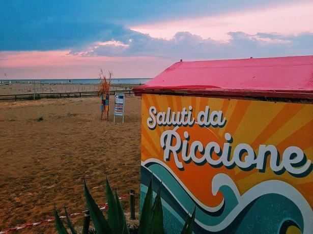 hotelbelliniriccione it offerta-a-giugno-in-hotel-a-riccione-vicino-al-mare-e-viale-ceccarini 013