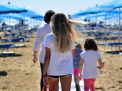 hotelcarltonbeach it offerta-25-aprile-a-rimini-in-hotel-sul-mare 031