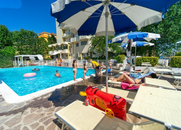 hoteloceanic de de-spezialangebot-august-all-inclusive-im-3-sterne-hotel-in-bellariva-mit-babyclub-pool-strandservice-gratis 014
