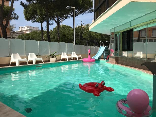 gambrinusrimini fr offre-plan-familles-enfant-gratuit-a-l-hotel-pres-de-la-mer-a-rimini-marebello 023