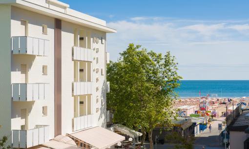 hotelgalassiarimini en july-offer-in-a-hotel-in-rimini-near-the-sea 017